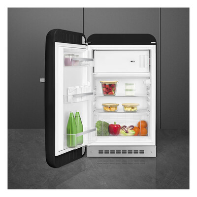��������������� ����������� Smeg FAB10LBL6 � ���� 6