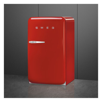 ��������������� ����������� Smeg FAB10RRD6 � ���� 4