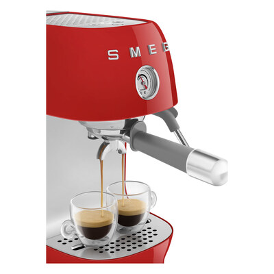 �������� ��������� Smeg ECF03RDEU