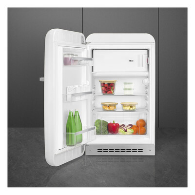 ��������������� ����������� Smeg FAB10LWH6 � ���� 6