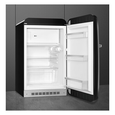 ��������������� ����������� Smeg FAB10RBL6 � ���� 4