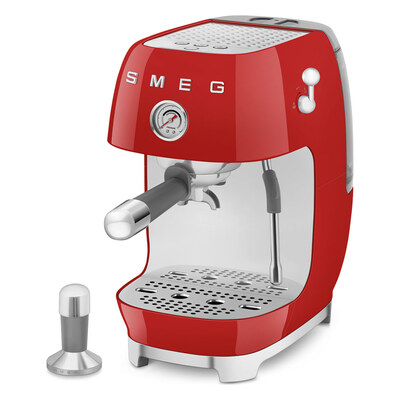 �������� ��������� Smeg ECF03RDEU