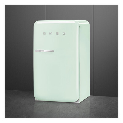 ��������������� ����������� Smeg FAB10RPG6 � ���� 4