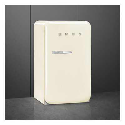 ��������������� ����������� Smeg FAB10RCR6 � ���� 3