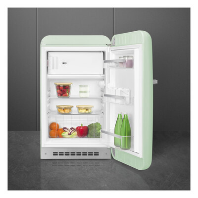 ��������������� ����������� Smeg FAB10RPG6 � ���� 8