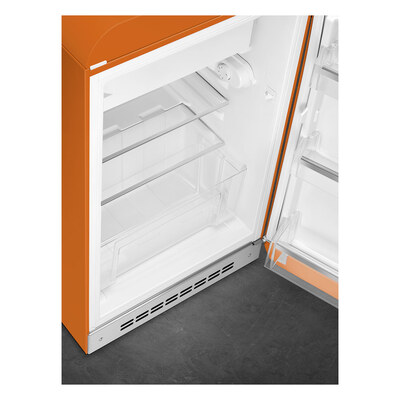 ��������������� ����������� Smeg FAB10ROR6 � ���� 8