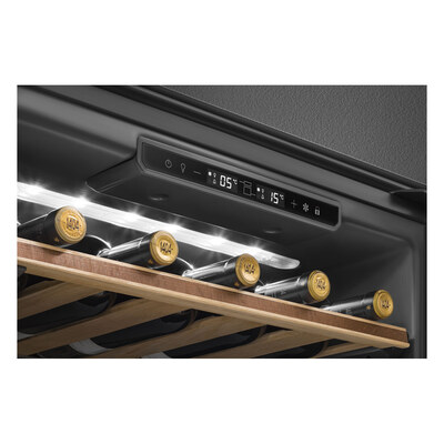 ������������ ������ ���� Smeg CVI129B3E � ���� 3