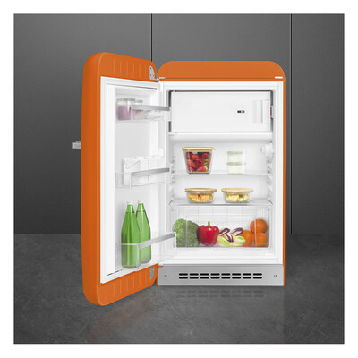 ��������������� ����������� Smeg FAB10LOR6 � ���� 6