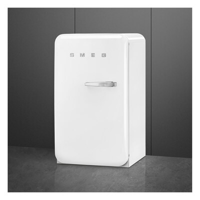 ��������������� ����������� Smeg FAB10LWH6 � ���� 4