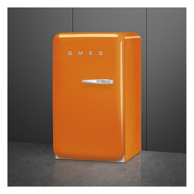 ��������������� ����������� Smeg FAB10LOR6 � ���� 4