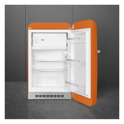 ��������������� ����������� Smeg FAB10ROR6 � ���� 2