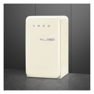 ��������������� ����������� Smeg FAB10LCR6 � ���� 4